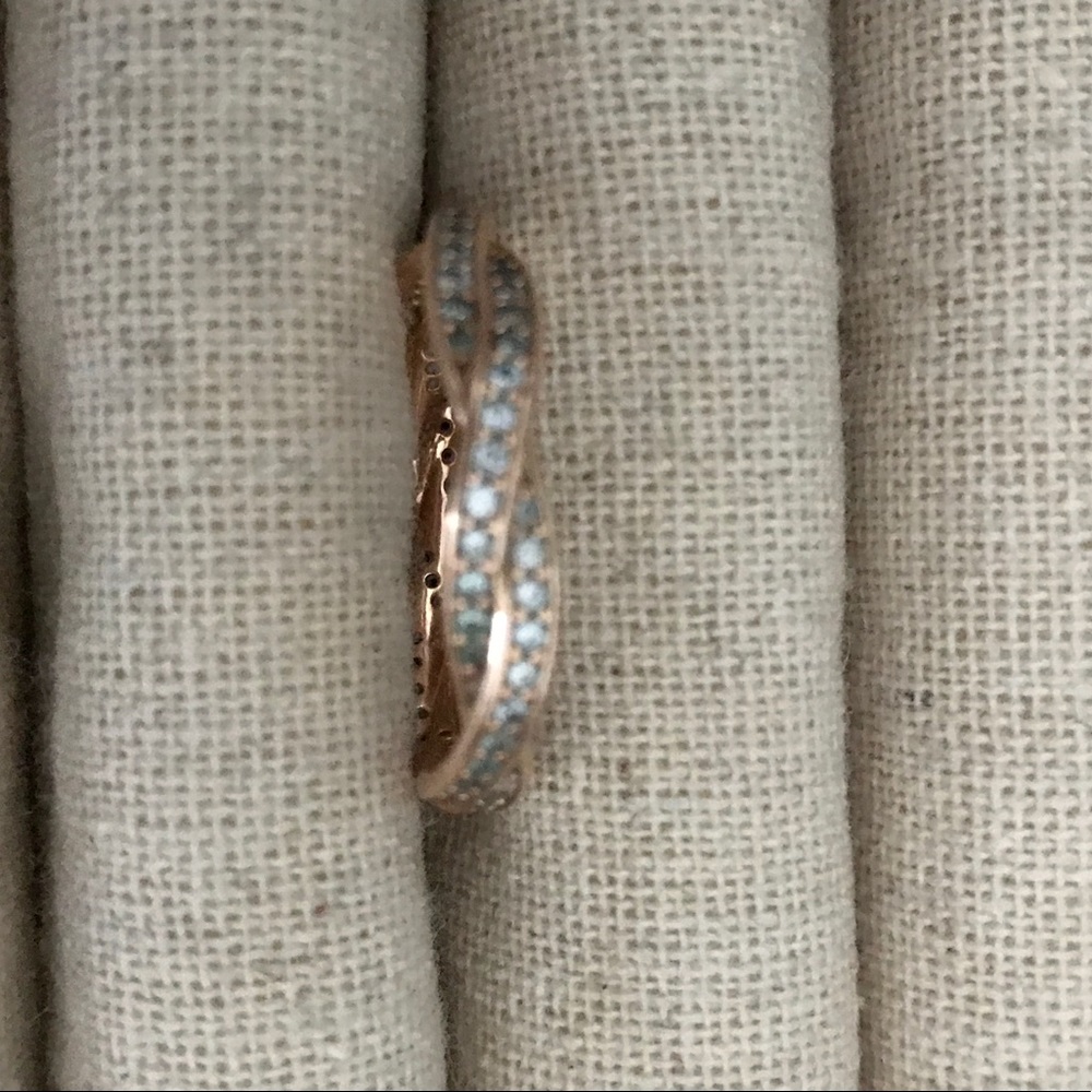 Twist of fate pandora ring